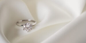 Read more about the article Best Ring Setting For Round Diamond & What Really Matters